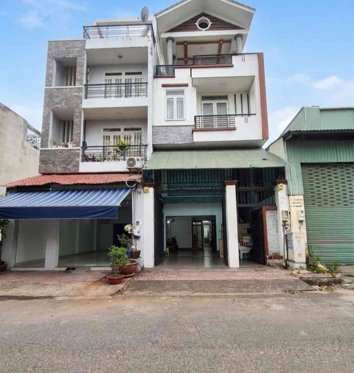 Bán Biệt Thự 4 Tầng Thới An Quận 12, 114m² Ngang 5.7m, Đối Diện UBND Quận, Giá 9.9 Tỷ