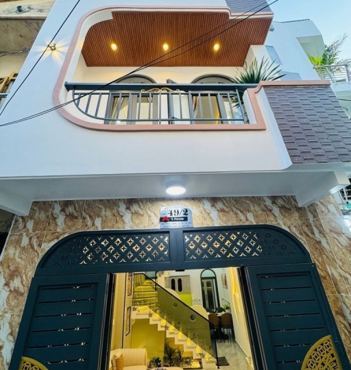 DT 4x12m – Gần Emart Gò Vấp – Giá 5.85 Tỷ – 3PN Có Phòng Ngủ Dưới Trệt, Full Nội Thất