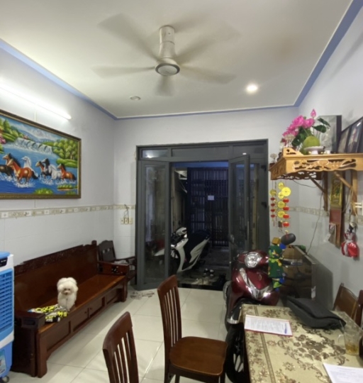 Nhà Nhỏ Vuông Vức – DTSD 43m² – 2 Tầng 2PN – Gần Công Viên Làng Hoa – Giá 3.6 Tỷ