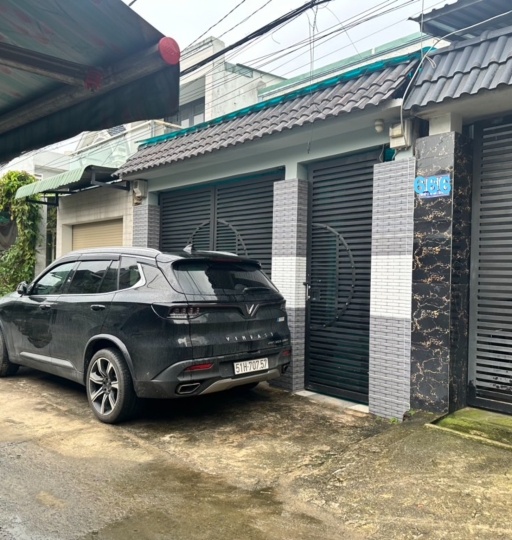 Nhà Hóc Môn 128m2 – Ngang 5.6m X 23m – 1 Trệt 2PN – Xe Hơi Vào Nhà – Giá Hơn 4 Tỷ