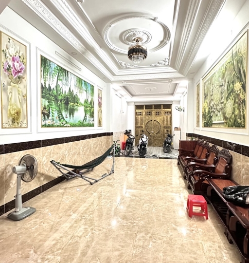 Mặt Tiền 12m Q12 | 79,4m² | 1 Trệt 3 Lầu | 6PN 6WC | Kiến Trúc Tân Cổ Điển