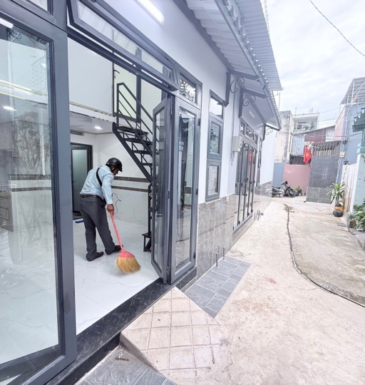Bán nhà BTCT 25,3m² hẻm rộng Trung Mỹ Tây, 1 tầng lửng, giá 1,35 tỷ