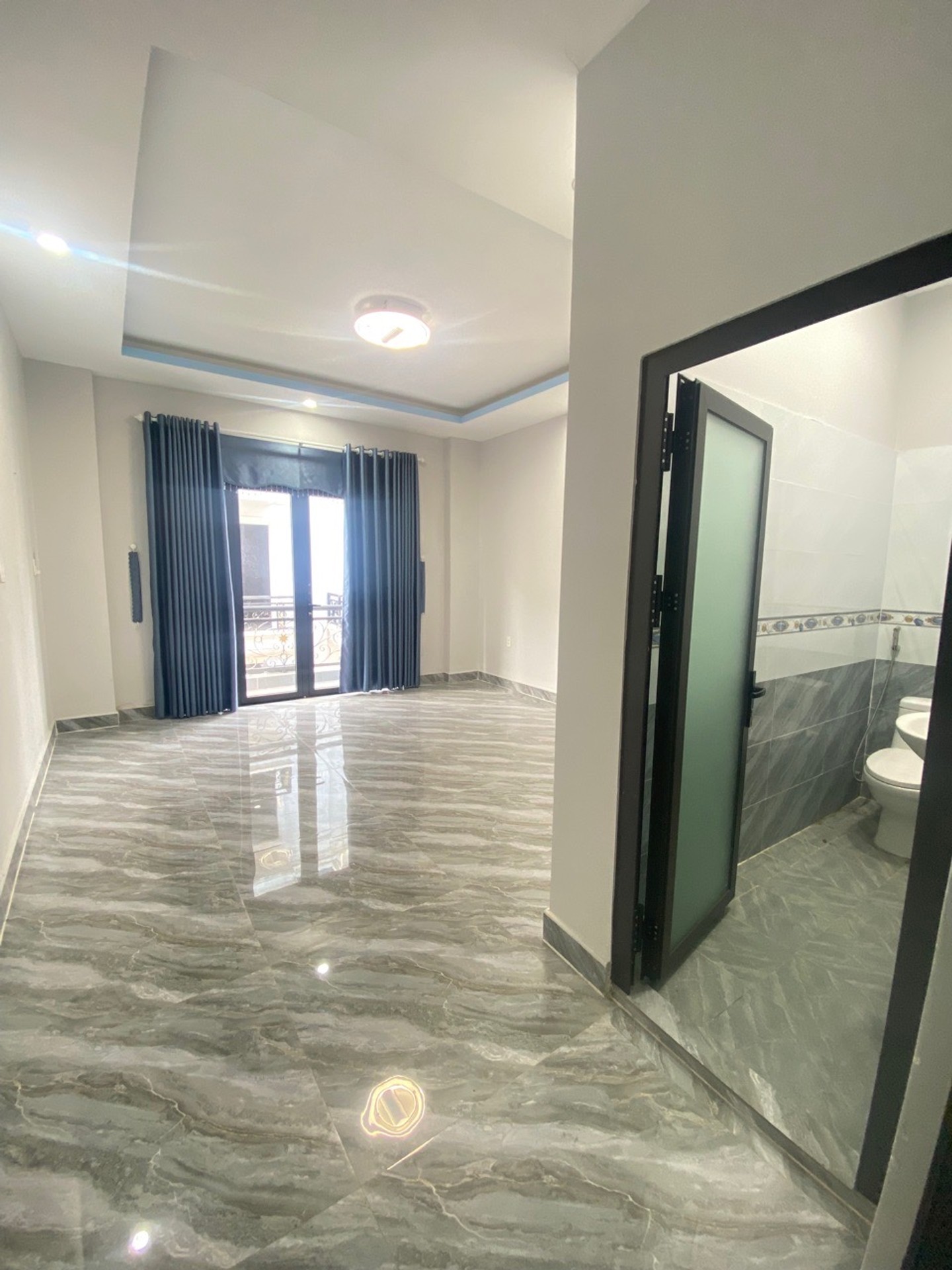Villa nhà vườn mặt đường nhựa gần TL15, khuôn viên 32x130m, villa 200m², giá 11,5 tỷ