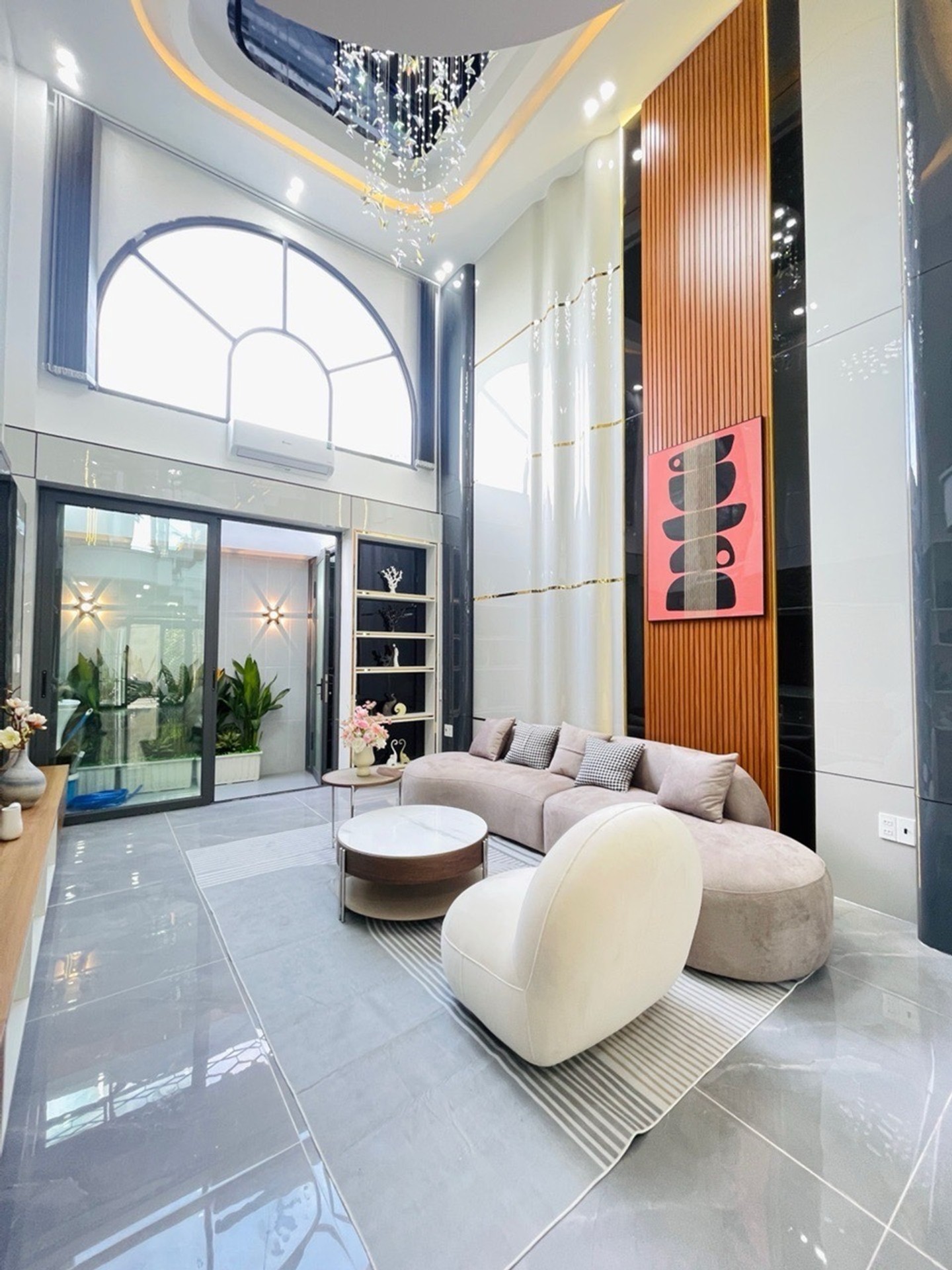 Nhà mới 5 tầng Quận 12 – Hẻm xe tải 6m, khu phân lô, giá 6,42 tỷ