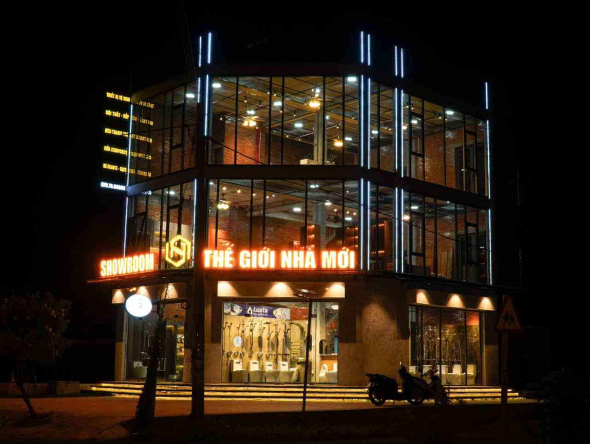 Nhà góc 2 mặt tiền Nguyễn Thị Rành, Củ Chi, 489,4m², 1 trệt 3 lầu